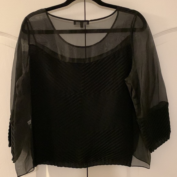 NWOT Tricot Chic blouse - Picture 5 of 8